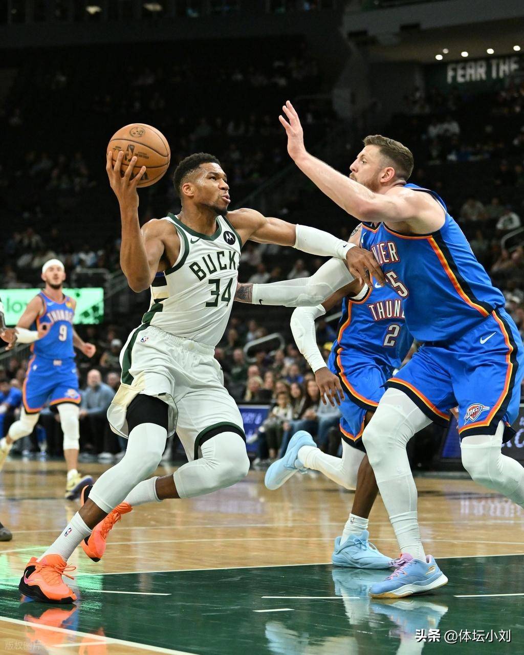 开云APP-包含集结日密尔沃基雄鹿门线救险：NBA总决赛节点到来，引发热议，年轻球员得到机会的词条